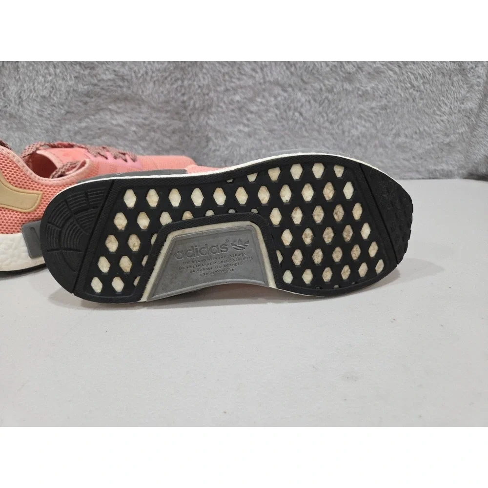 adidas R1 Vapour Pink/Light Onix BY3059 Size 7.5‎
